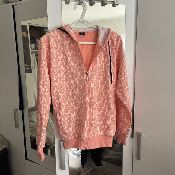 PRADA SET - Picture 2 of 2